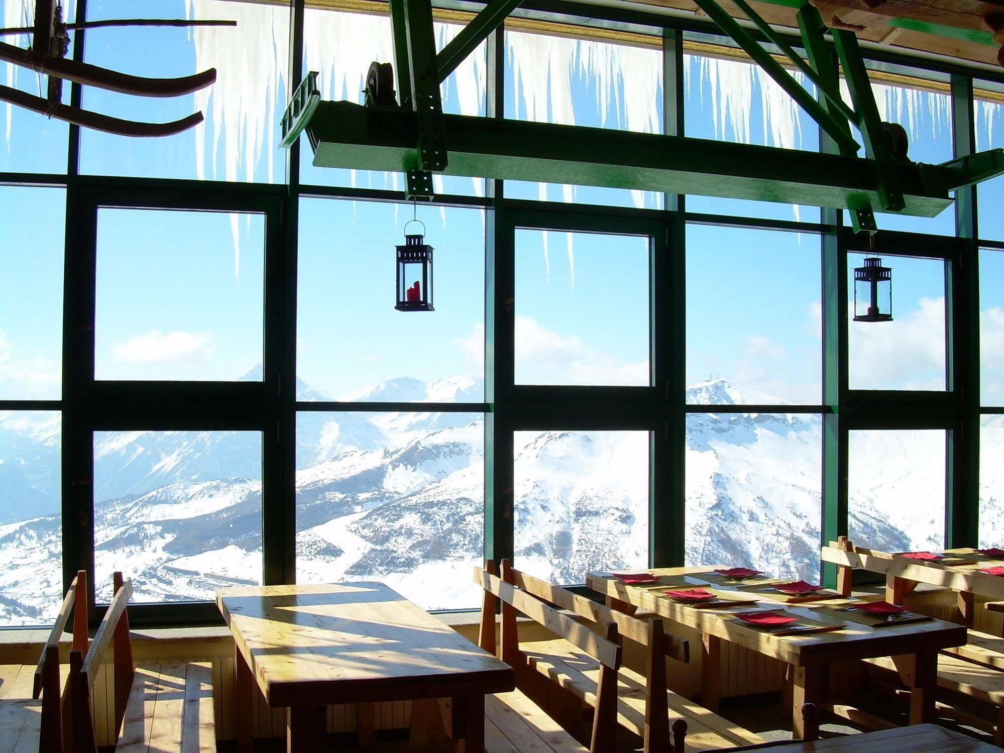 Tana Della Volpe Ξενοδοχείο Colle Colle Sestriere Εξωτερικό φωτογραφία