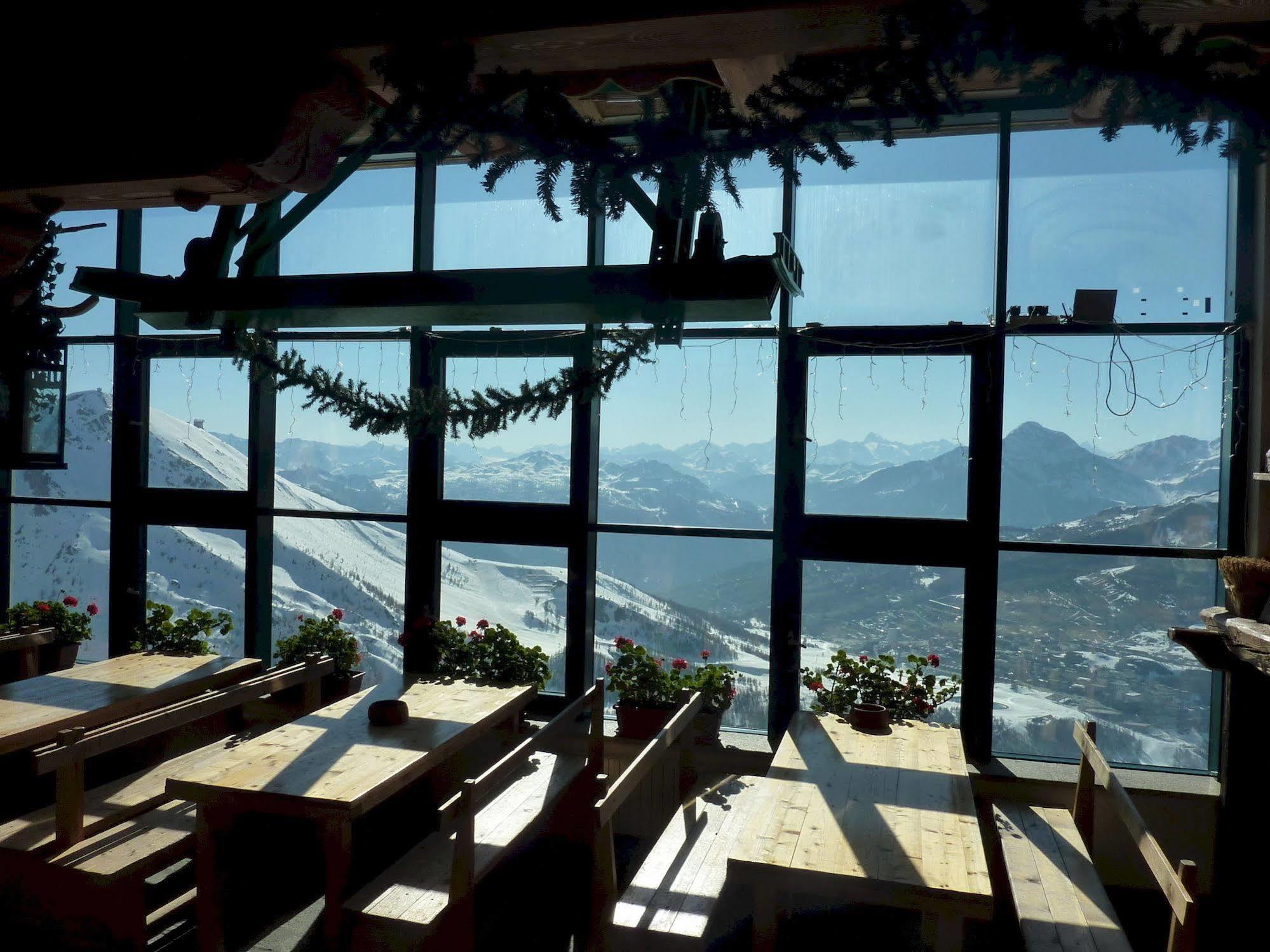 Tana Della Volpe Ξενοδοχείο Colle Colle Sestriere Εξωτερικό φωτογραφία